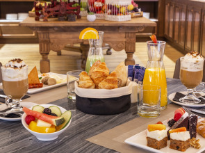 H10 Corregidor Boutique Hotel