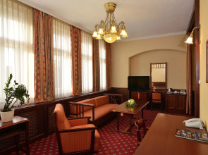 Palatinus Grand Hotel