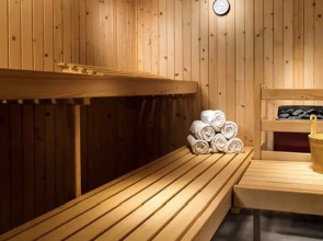 Paradise Court Aparthotel