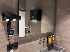 The Hyve Capsule hostel Amsterdam