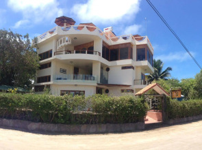 Hotel La Laguna Galapagos