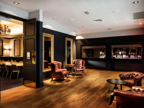 Отель Pentahotel Reading