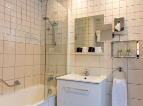 Hotel Des Nations Saint Germain