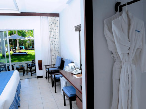 Voyager Beach Resort