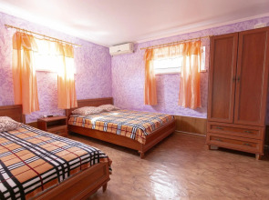 U Yudzhina Guest House