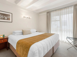 The Parnell Hotel & Conference Centre