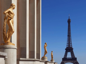 Plaza Tour Eiffel Hotel