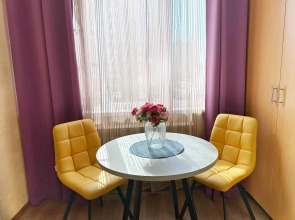 Квартира Яркая Студия в Новом Жк