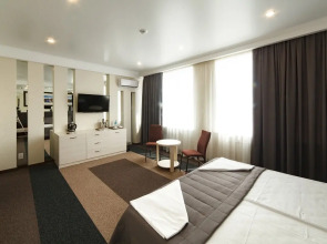 Отель Меридиан