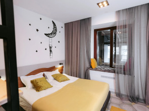 Хостел Poshtel VDali