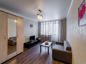 Апартаменты 2 Яр-сутки на Угличской 3