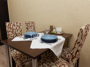 Апартаменты однокомнатные (117) Серебровская 91