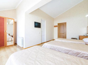 Гостевой Дом Лаура