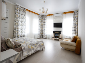 Апартаменты на Яна Грунта 1 -4/1