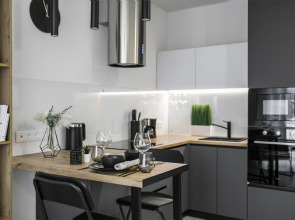 Апартаменты Loca Resident  с Панорамной Лоджией