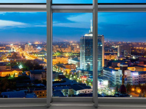 Апартаменты на площади Революции