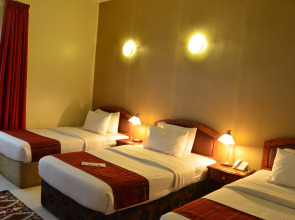 Отель Nejoum Al Emarate