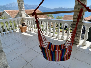 Апарт-отель Family House with pool & sea view