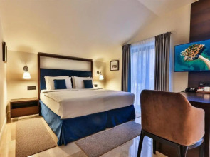 Отель California by Aycon