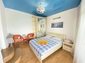 Квартира премиум с 2 спальнями с видом на море и балконом 4/2