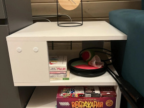 Частный дом Уютный у Реки с Чаном в Современном Стиле