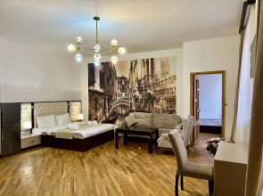 Отель Castle Family