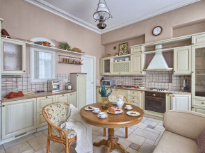 Апартаменты 1 MyhomeYourhome на Зверинской 42