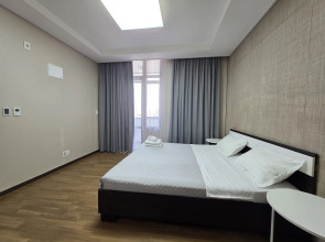 Апартаменты Luxury возле посольства США 2й этаж с шикарным видом на Мечеть