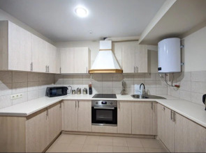 Отель Шесть Гор