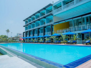 Отель Trincomalee Beach Resort & Spa
