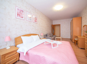 Апартаменты Трехкомнатная в центре