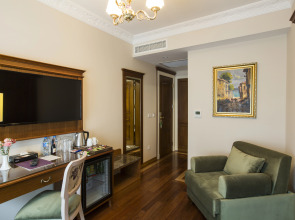 GLK PREMIER Sea Mansion Suites & Spa