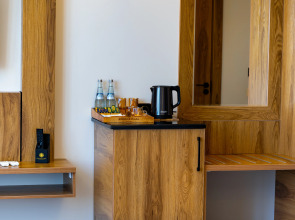 Отель Kohinur Plaza