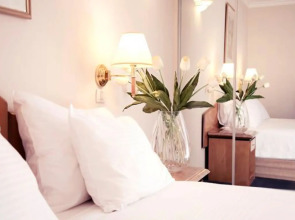 Отель Jerusalem Gardens Hotel & Spa