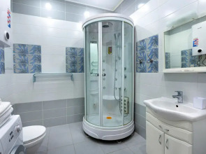 АПАРТАМЕНТЫ REHOME24 на 13 этаже с балконом