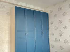 Апартаменты трёхкомнатные в центре города с балконом