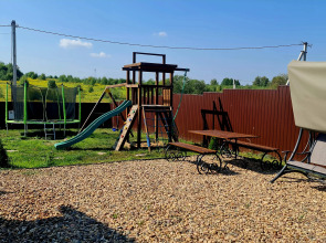 Частный Дом с Красным Залом