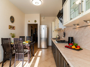 Апартаменты Чистая и Уютная Недалеко от Моря от LetoApart