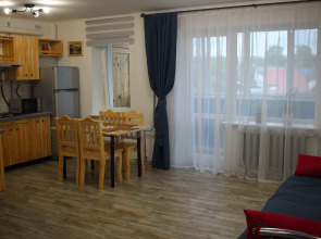 Квартира Трехкомнатная Студия Провинция