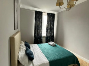 Квартира M.O.O.N APARTMENTS  Толе би Тулебаева кв 8 Центр