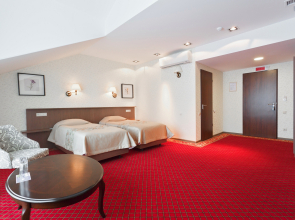 Отель Дрозды Клуб