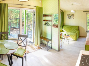 Кемпинг Эко-Парк Шмели