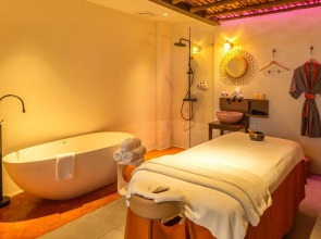 Отель The Fig Lobby