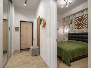 Апартаменты на Ялтинской улице, 12А. ЖК «Шато Лувр»