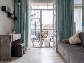 Апартаменты Red Apartments Арт Лайт Сити Тиффани