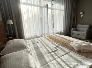 Семейный курорт Утес