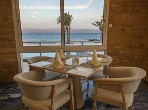 Отель Luxotel Aqaba Beach Resort & Spa Hotel