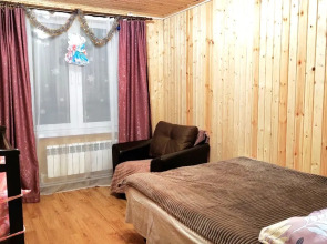 Коттедж с баней в сосновом бору у озера, рядом с турбазой Чайка