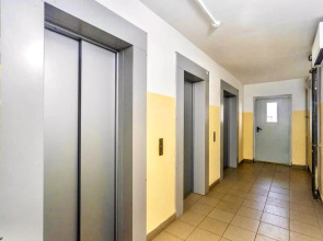 Уютные Апартаменты в доме у Космопорта (ул. Дыбенко 27а)