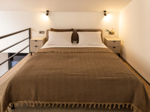 Апартаменты Двухуровневые в центре города R14-Apart